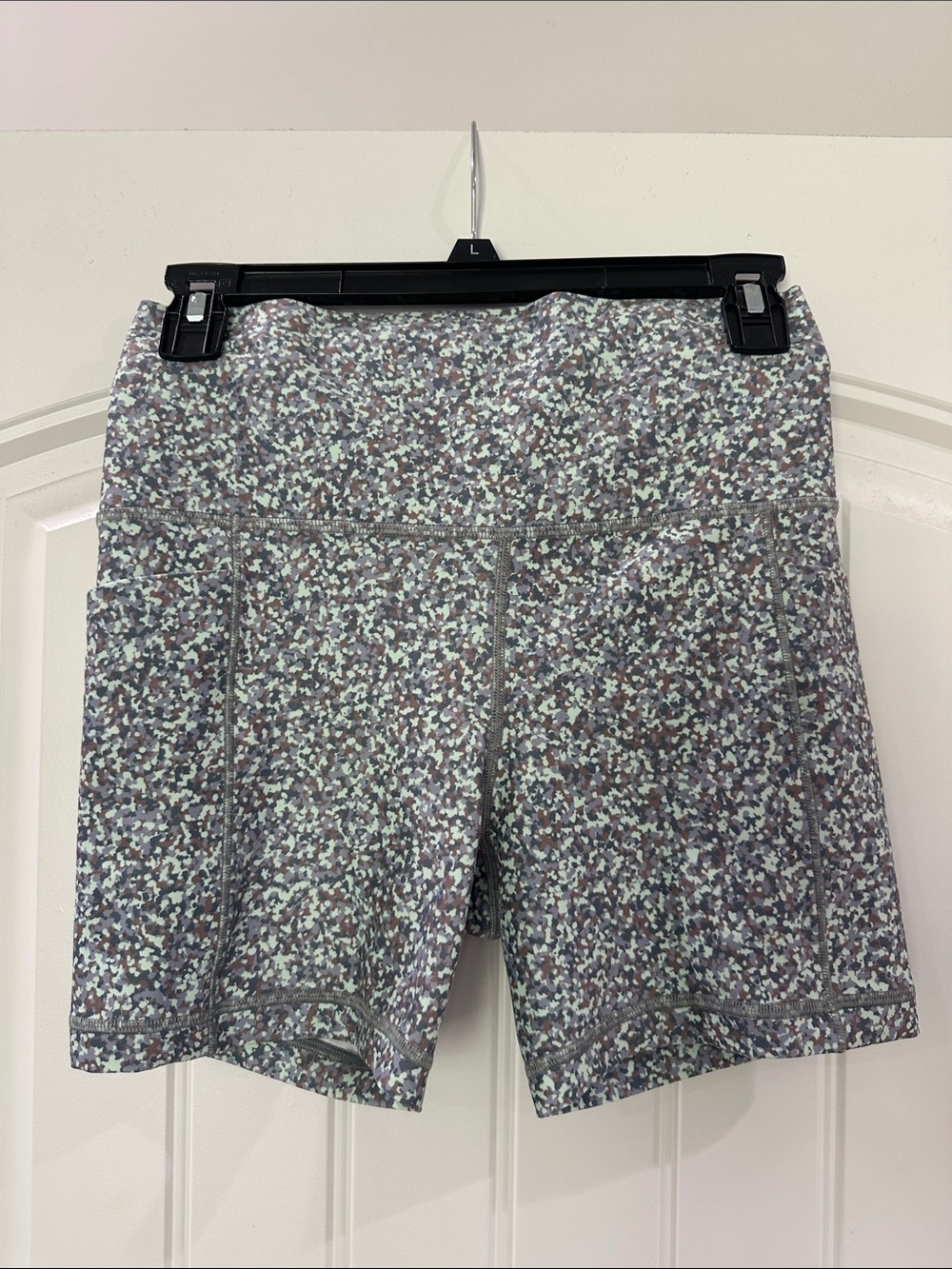 Athleta Mint Speckle High-Rise Bike Shorts